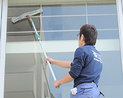 窓ガラスの掃除（室外）